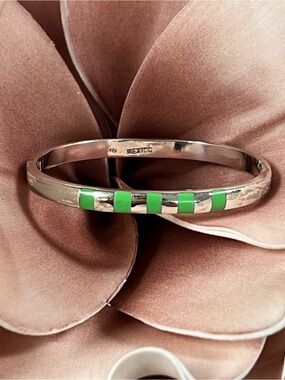 Vintage Sterling Silver Bangle w/Green Malachite Accents
